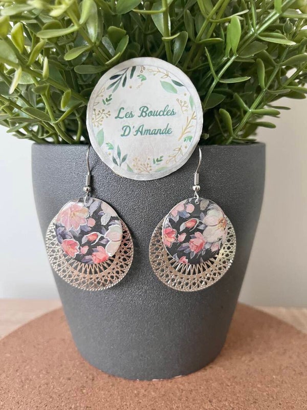 Boucles rosaces argentées