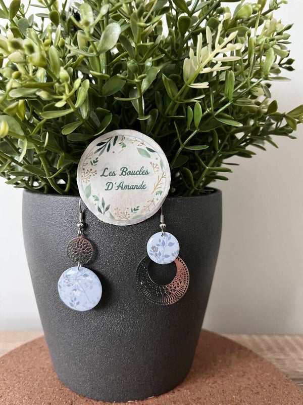 Asymétrique bleue argentée