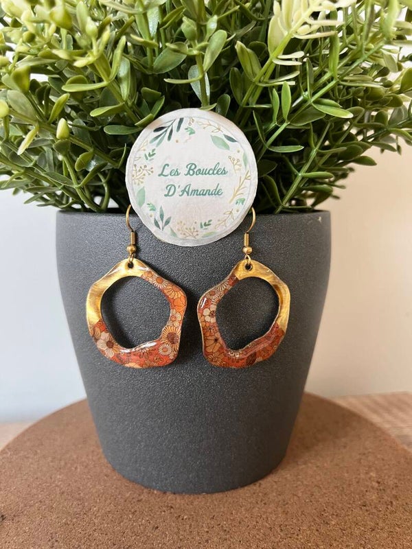 Boucles rondes dorées orange