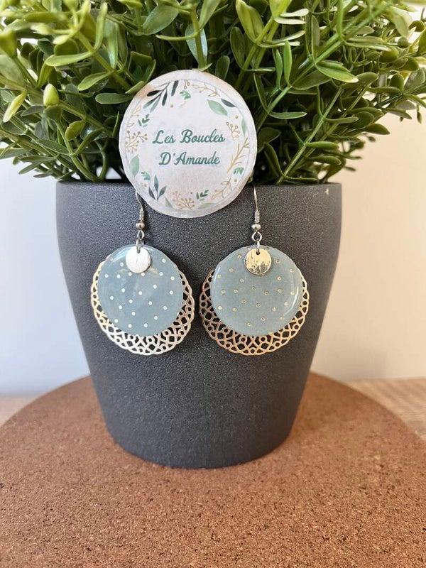 Boucles rosaces vertes argentées