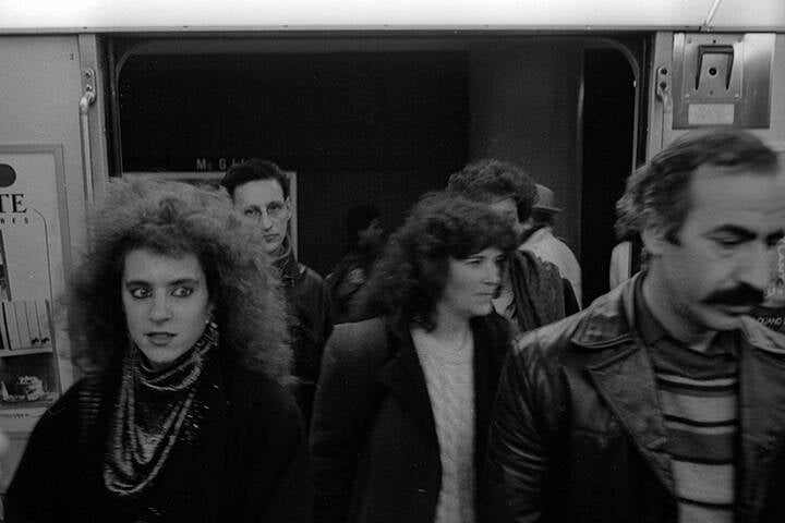 RUSH HOUR, MONTREAL UNDERGROUND COMMUTER.