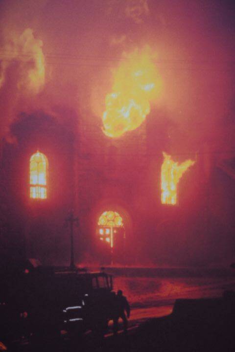 INCENDIE DE L'EGLISE NOTRE-DAME-DE-FOY, JUIN 1977