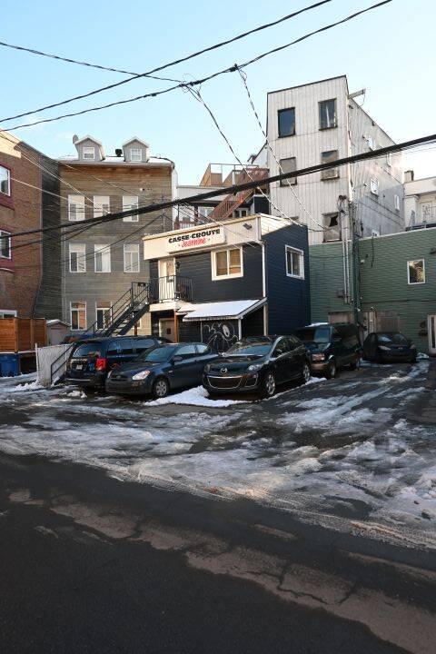 QUARTIER ST-ROCK, QUEBEC.