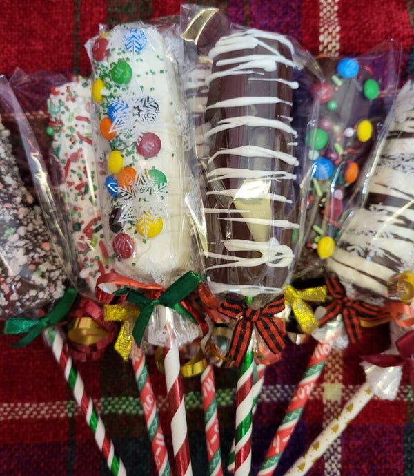 CHOCOLATE COVERED TRIPLE MARSHMALLOW POPS