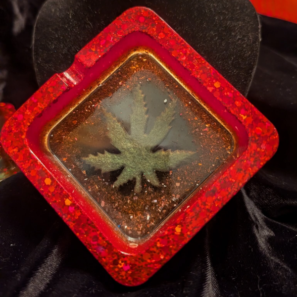 Sacred Ash Receptacle