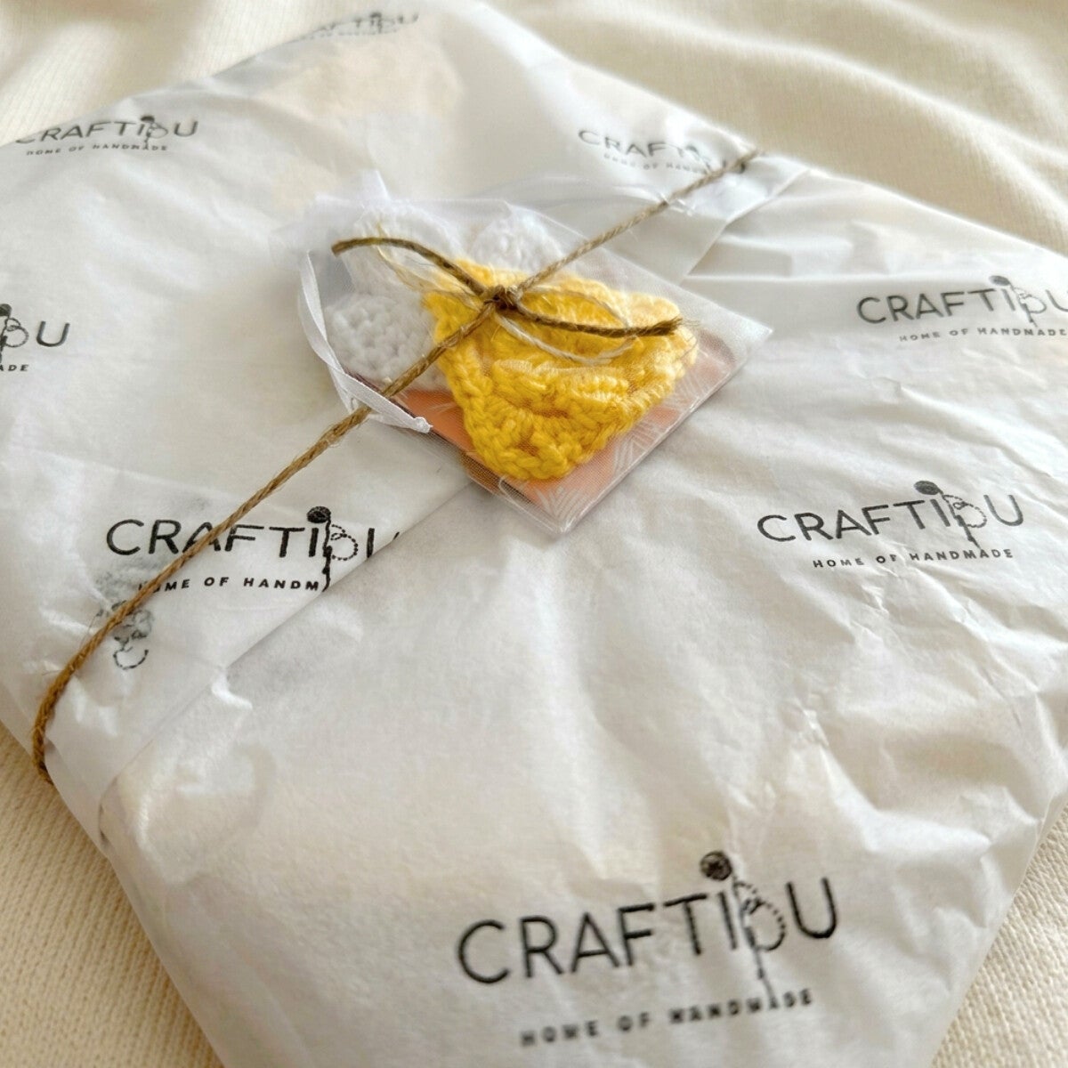 craftibu-website_packaging_gift-wrap_baby-angel-gift-standard-f8yqru.jpg