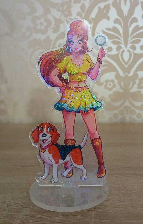 Team Lou Acryl Standee Kim en Lou Speurneus – Met Holografisch Hartjes Effect (Holo Heart Shape)