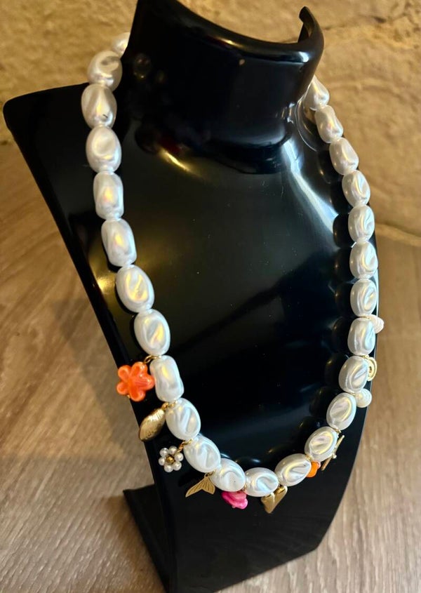 Collier breloque perle