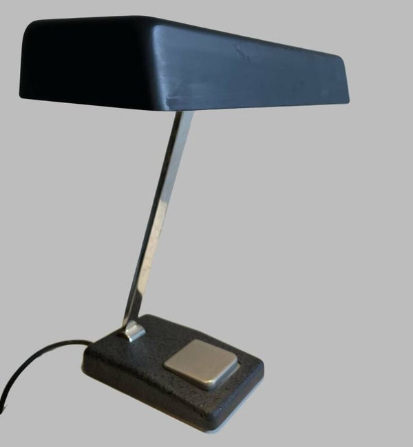 Hillebrand desk lamp