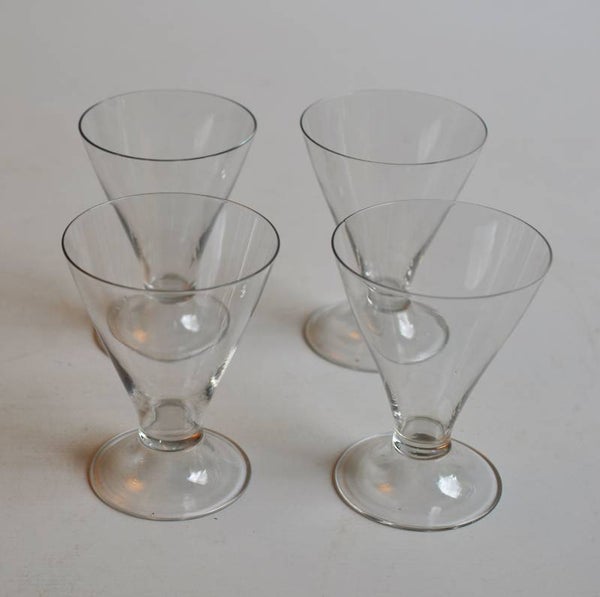 Crystal glass "Cyrano" by Gerard Müller, executed Josephinenhütte Schreiberhau, two sets available