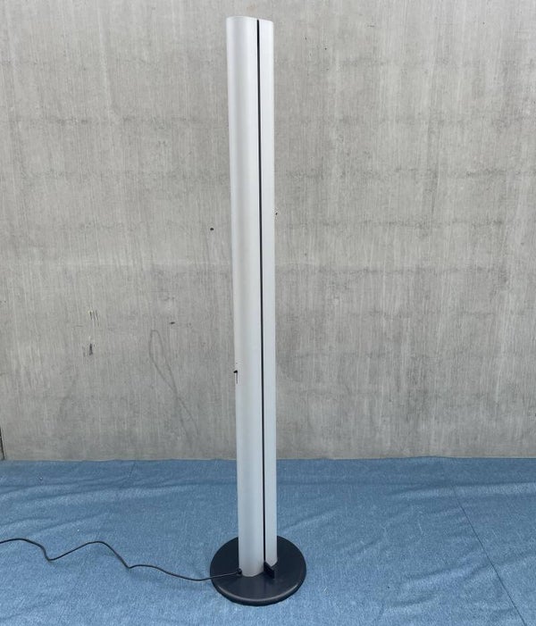 Megaron standing lamp Artemide by Gianfranco Frattini