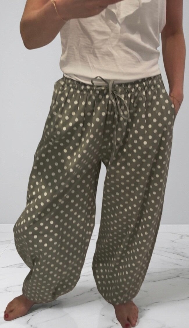 Pants Tana