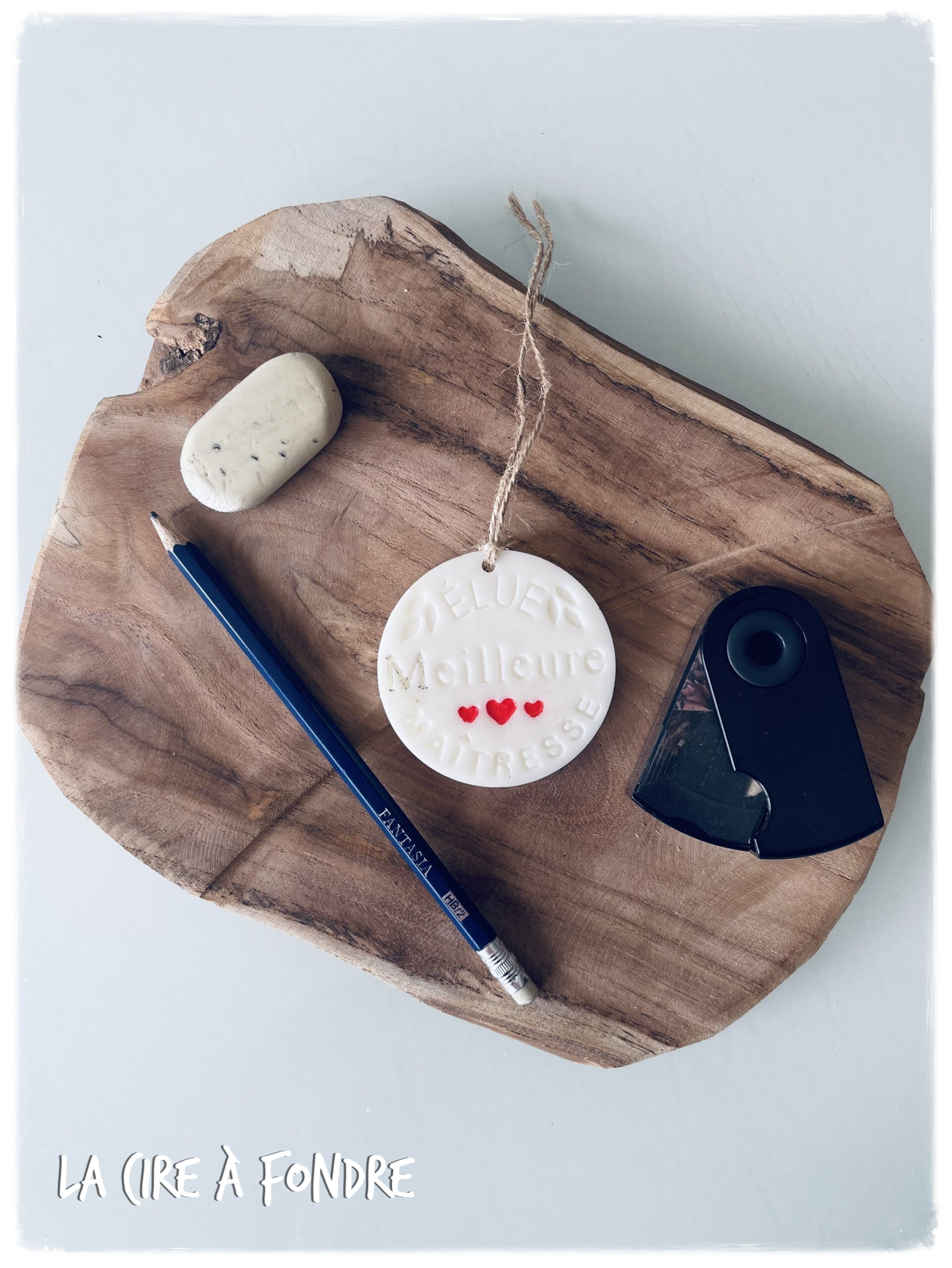 Les suspensions " Meilleure Maîtresse "