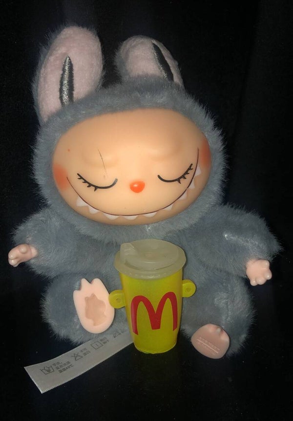 Grijs met milkshake beker