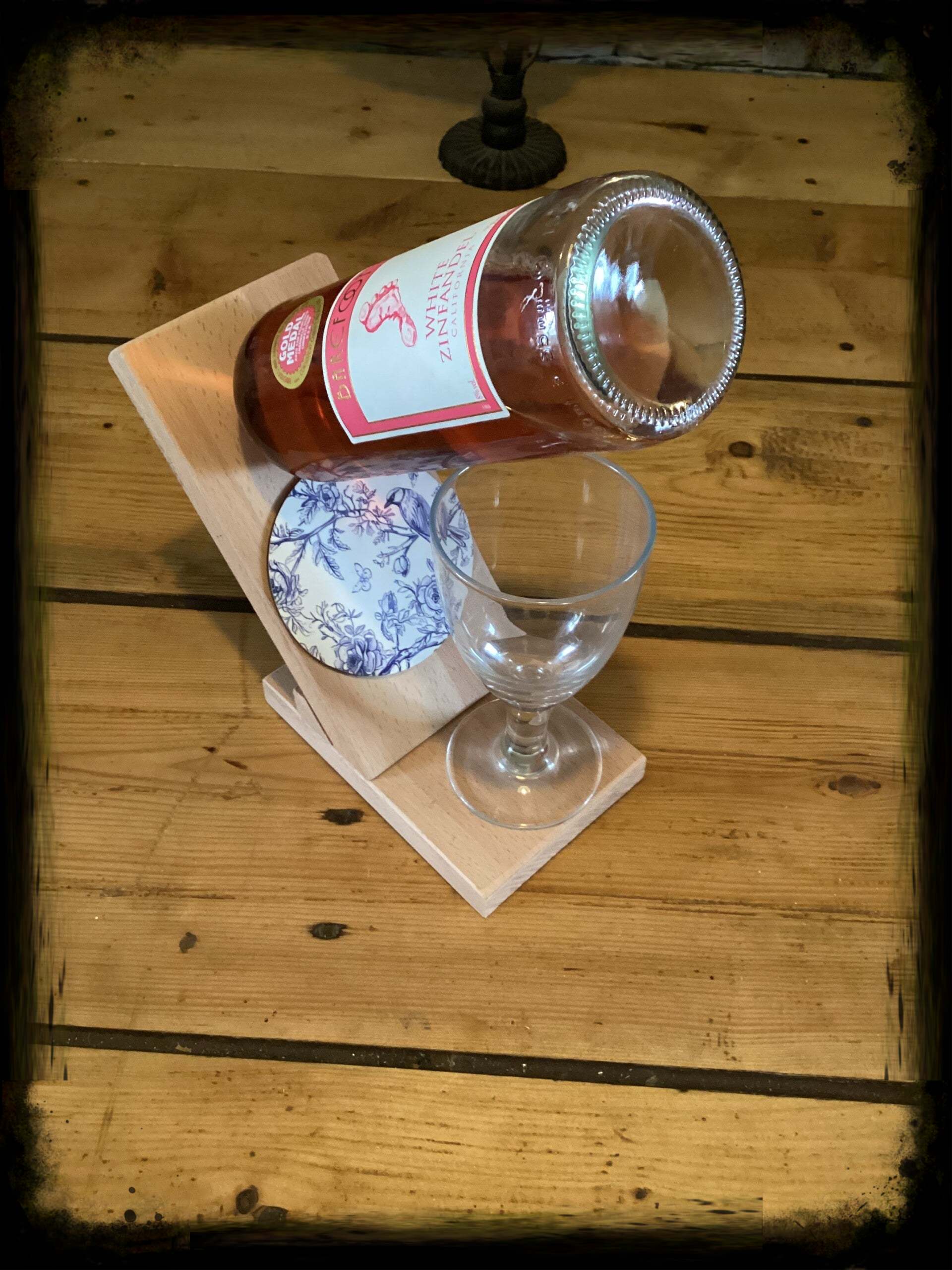 Reclaimed wood bottle holder