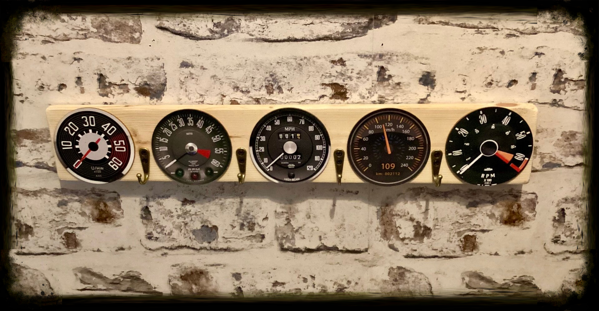 Reclaimed wood 4 hook coat hanger