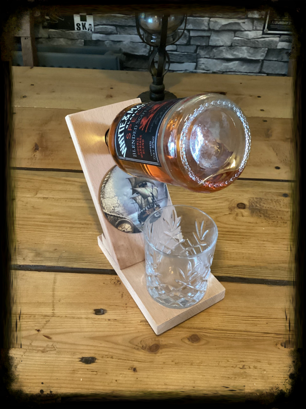 Reclaimed wood bottle holder