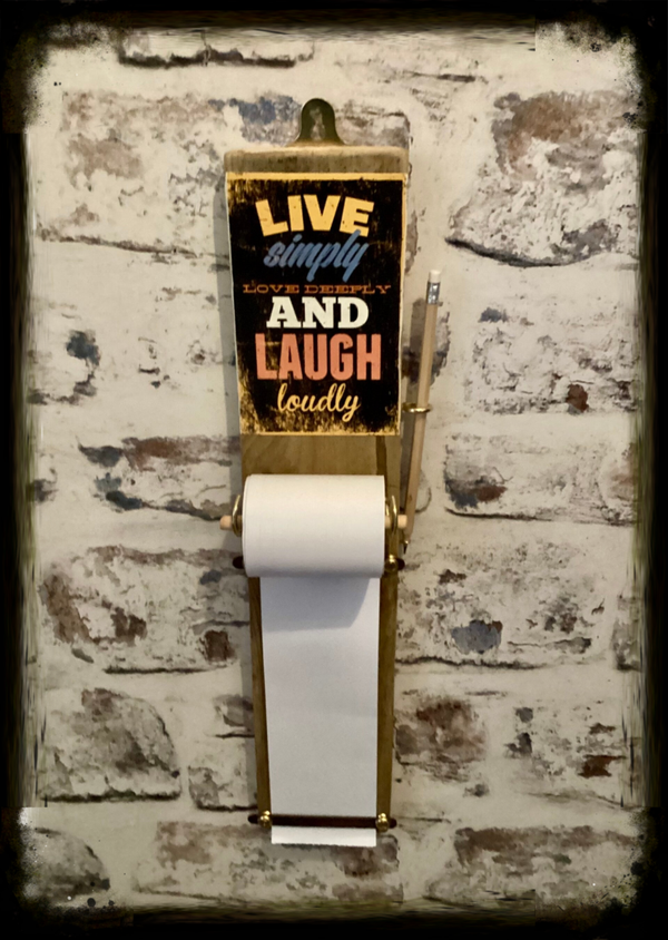 Wall mounted live simply note pad