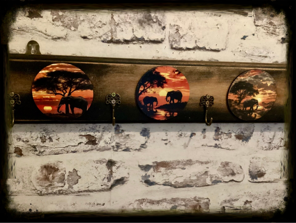 Reclaimed wood 6 hook coat hanger