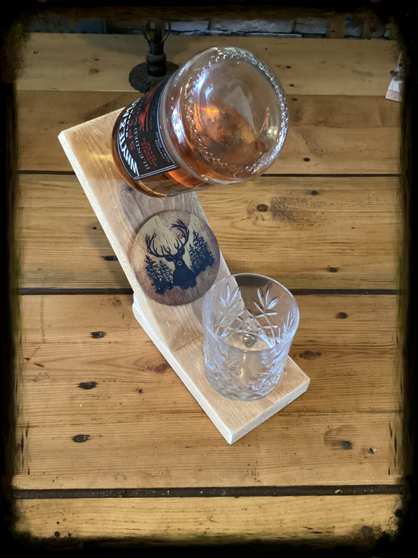 Reclaimed wood bottle holder