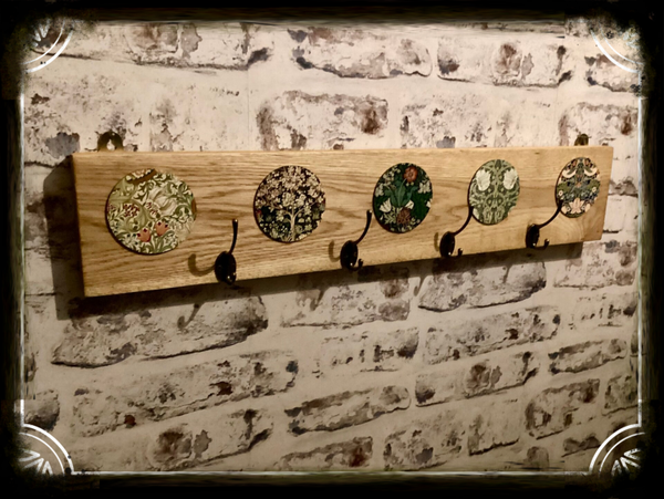 Rustic 4 hook oak coat hanger