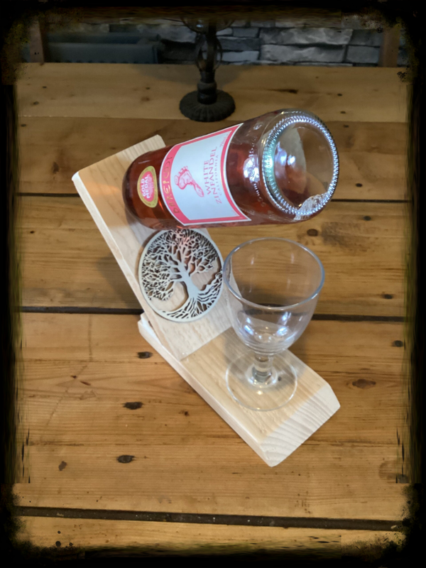 Reclaimed wood bottle holder