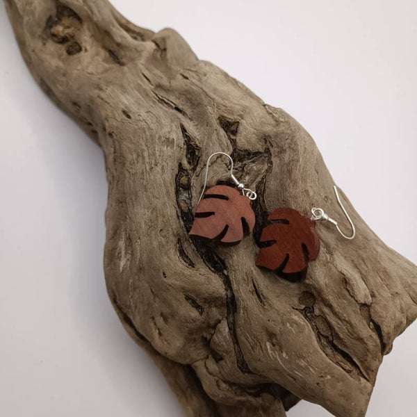 Boucles d'oreilles motif feuilles pommier