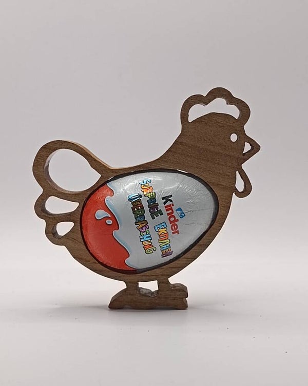 Poule porte œuf