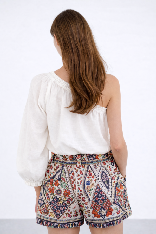 One shoulder