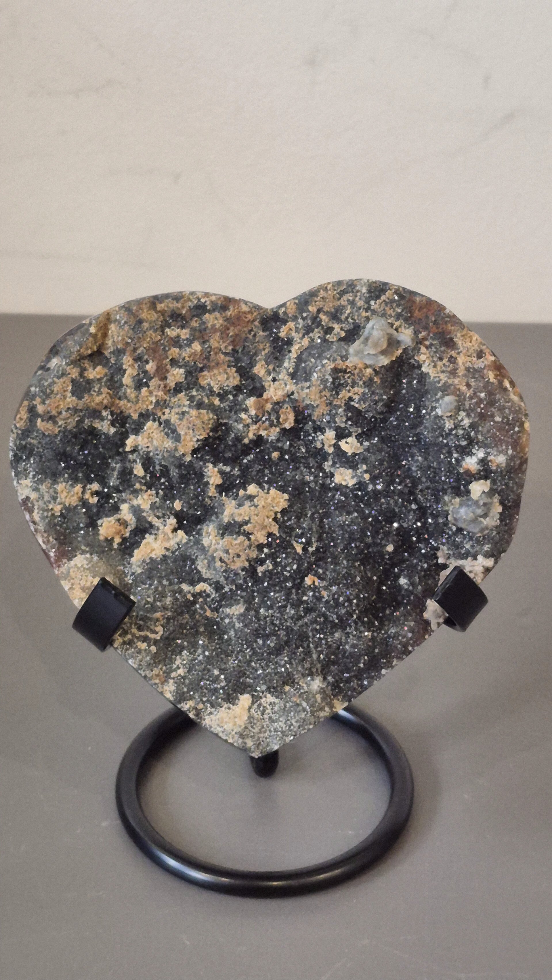 Agaat Hart Druzy ( Donker Aubergine) Op Frame