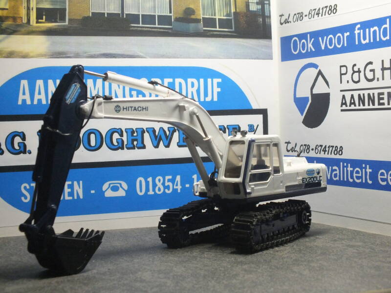 Hitachi EX200