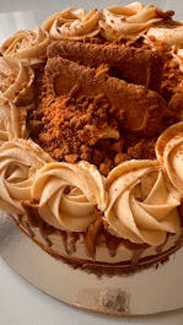 Biscoff Lotus Cake(3 Layers) Medium