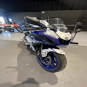 r7bleu2-standard-1yjkox.jpg