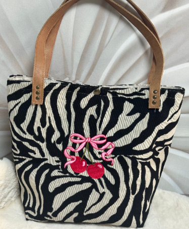 Zebra shopper met een geborduurde kers Sandra Creaties