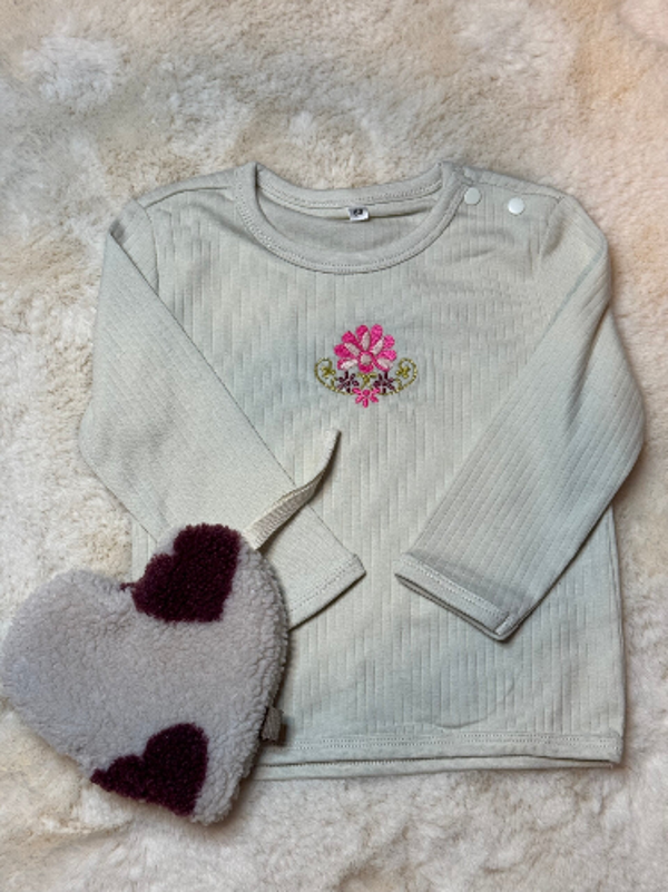 Set 3 | Babyshirt maat 80 bloem & Speenknuffel