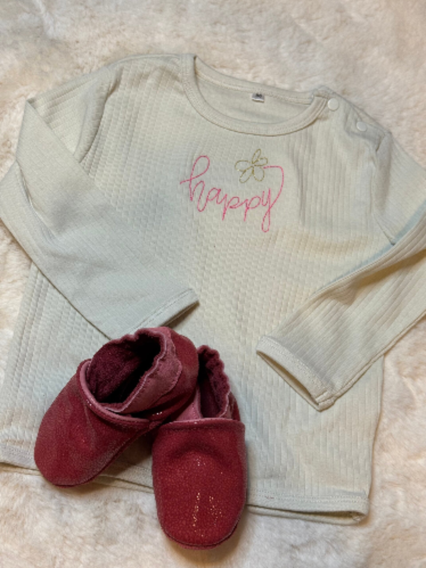 Set 15 | Shirt happy & babyslofjes koraal