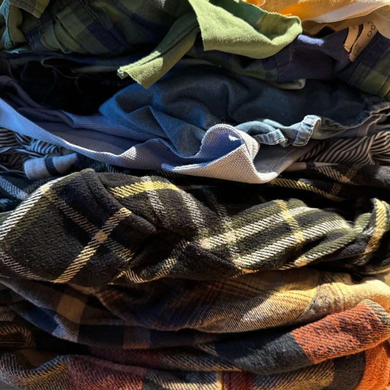 Stapel dierbare kleding .jpg