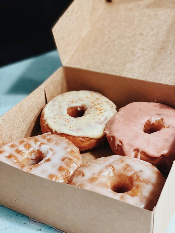 Deluxe Donut Box