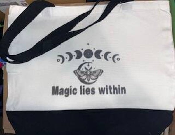 Tote bag