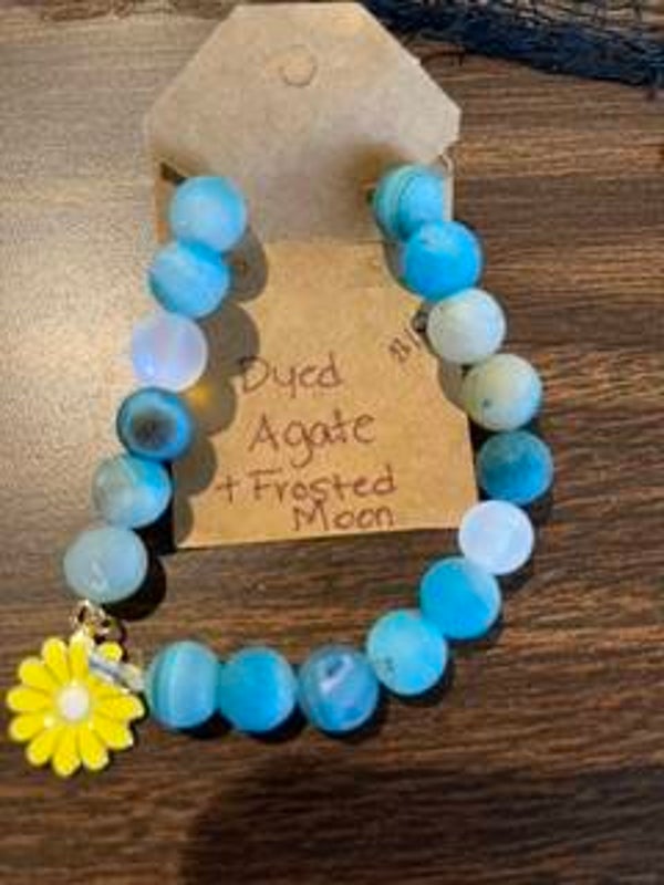 Dyed Agate & Frosted Moon Beads