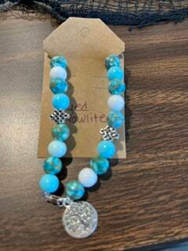 Dyed Howlite
