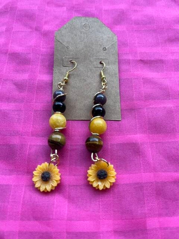 The Lacey earrings