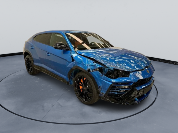 Lamborghini urus 4.0 v8