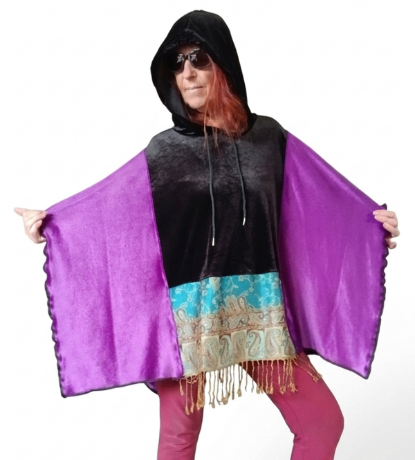 Poncho Batik Velvet.