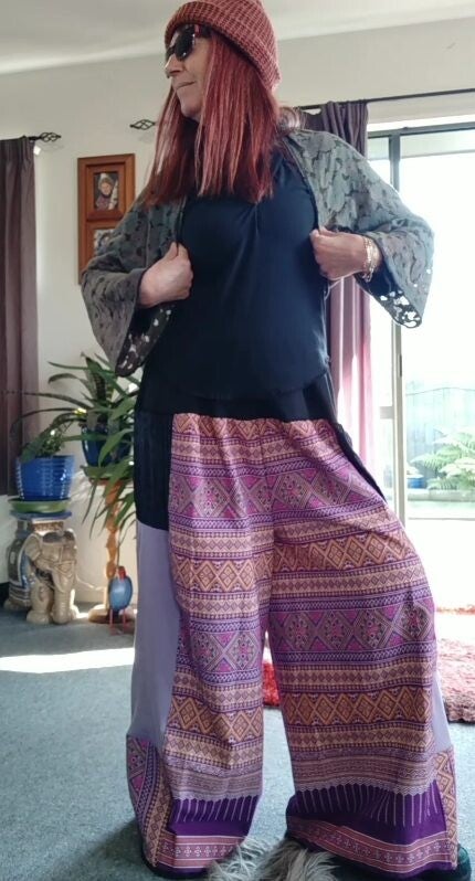 Jigsaw pants.  Lrg/Xlrg