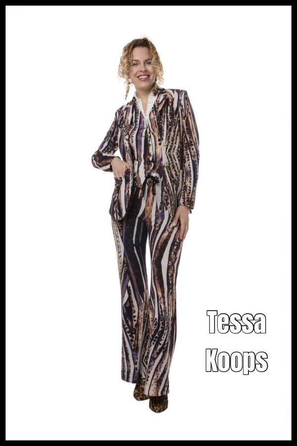 Tessa Koops blazer print Shanna P