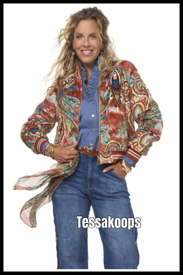 Tessa Koops bomber Bumi 1 print