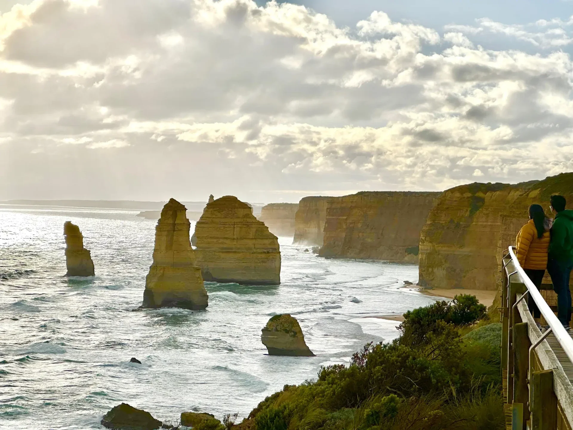 FROM MELBOURNE: 12 APOSTLES & GREAT OCEAN ROAD PRIVATE TOUR