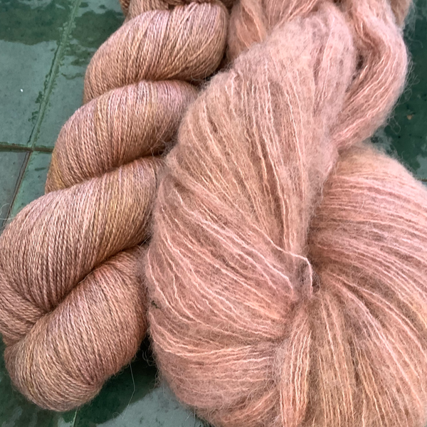 Zweiklang – das luxuriöse Tuchset aus Lace & Cloud.