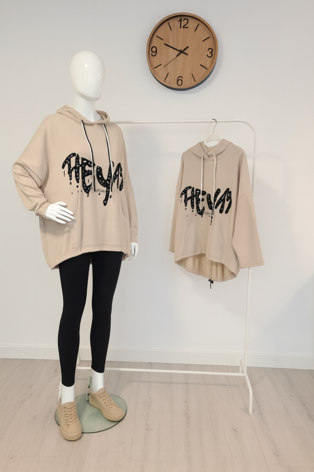 The Yas Pullover